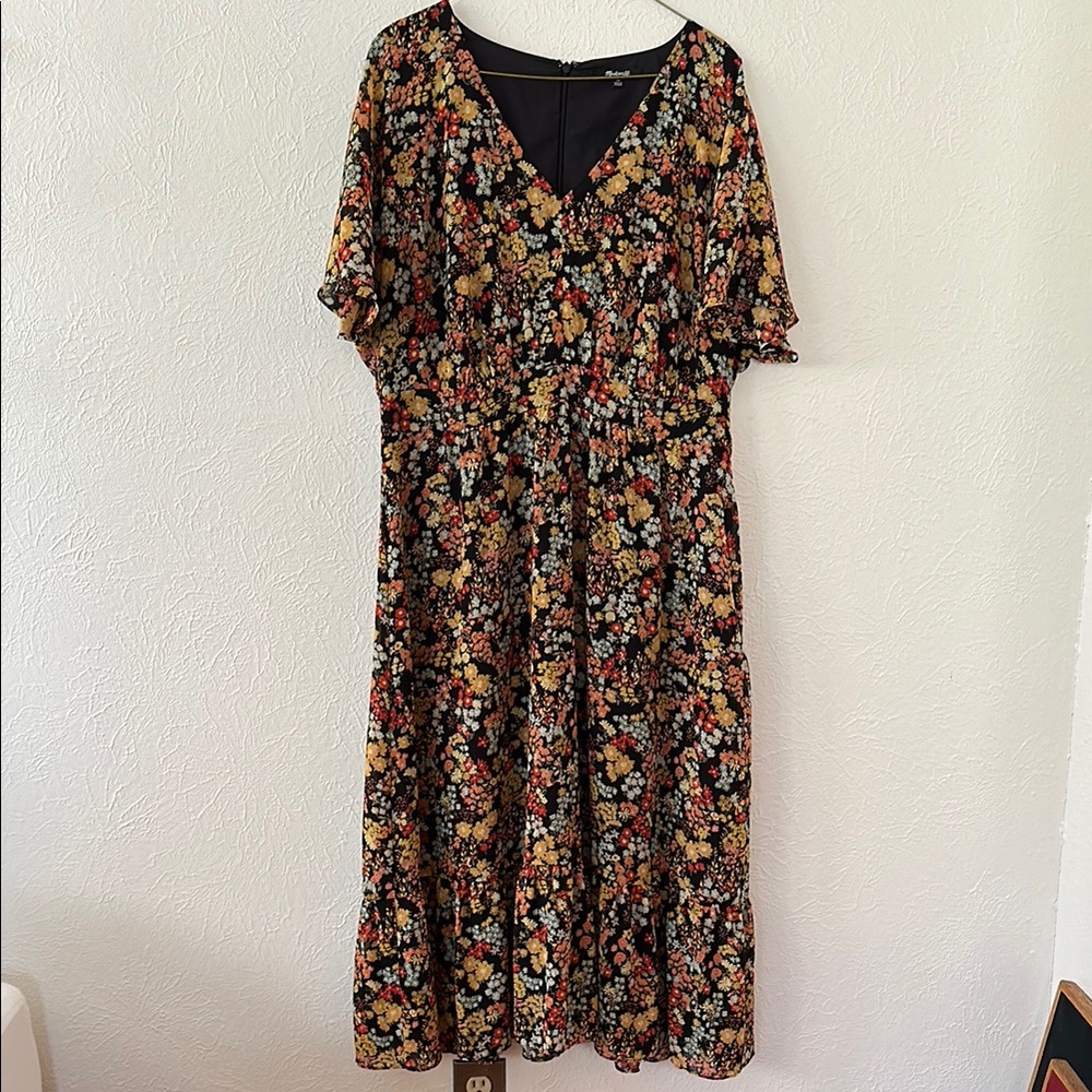 Madewell Dolman-Sleeve Ruffle-Hem Midi Dress in Flower Garden